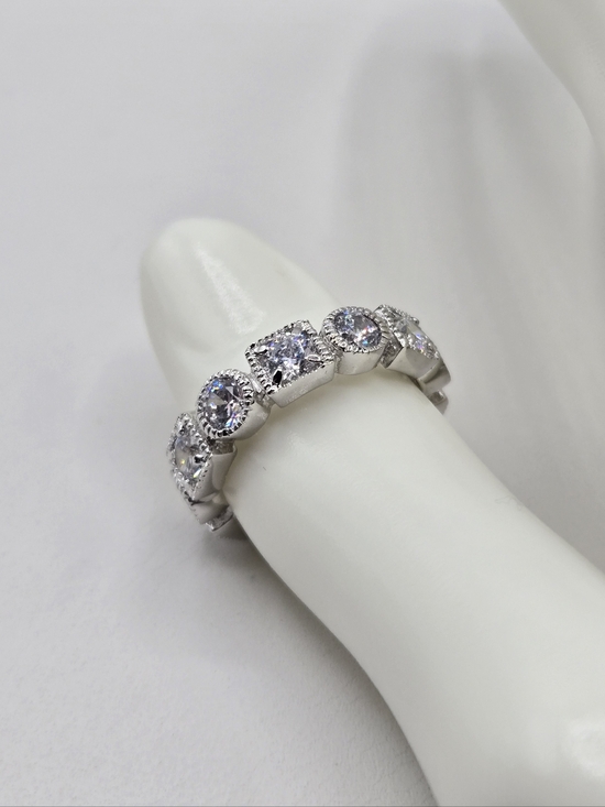 Swarovski Crystal Elements Silver Eternity Band Ring Size 7.75 Geometric Bridal - Picture 6 of 8